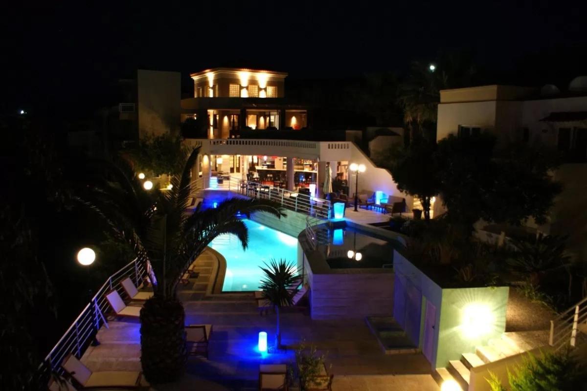 Pelagia Bay Hotel อาเยีย เปลาเยีย ภายนอก รูปภาพ