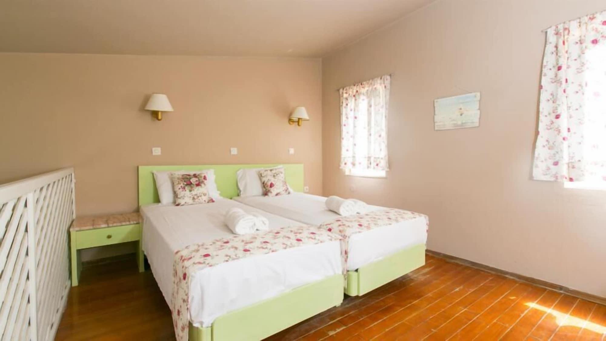 Pelagia Bay Hotel อาเยีย เปลาเยีย ภายนอก รูปภาพ